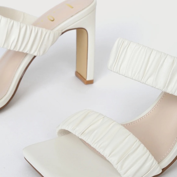 Off White High Heel Sandals - Picture 4 of 8